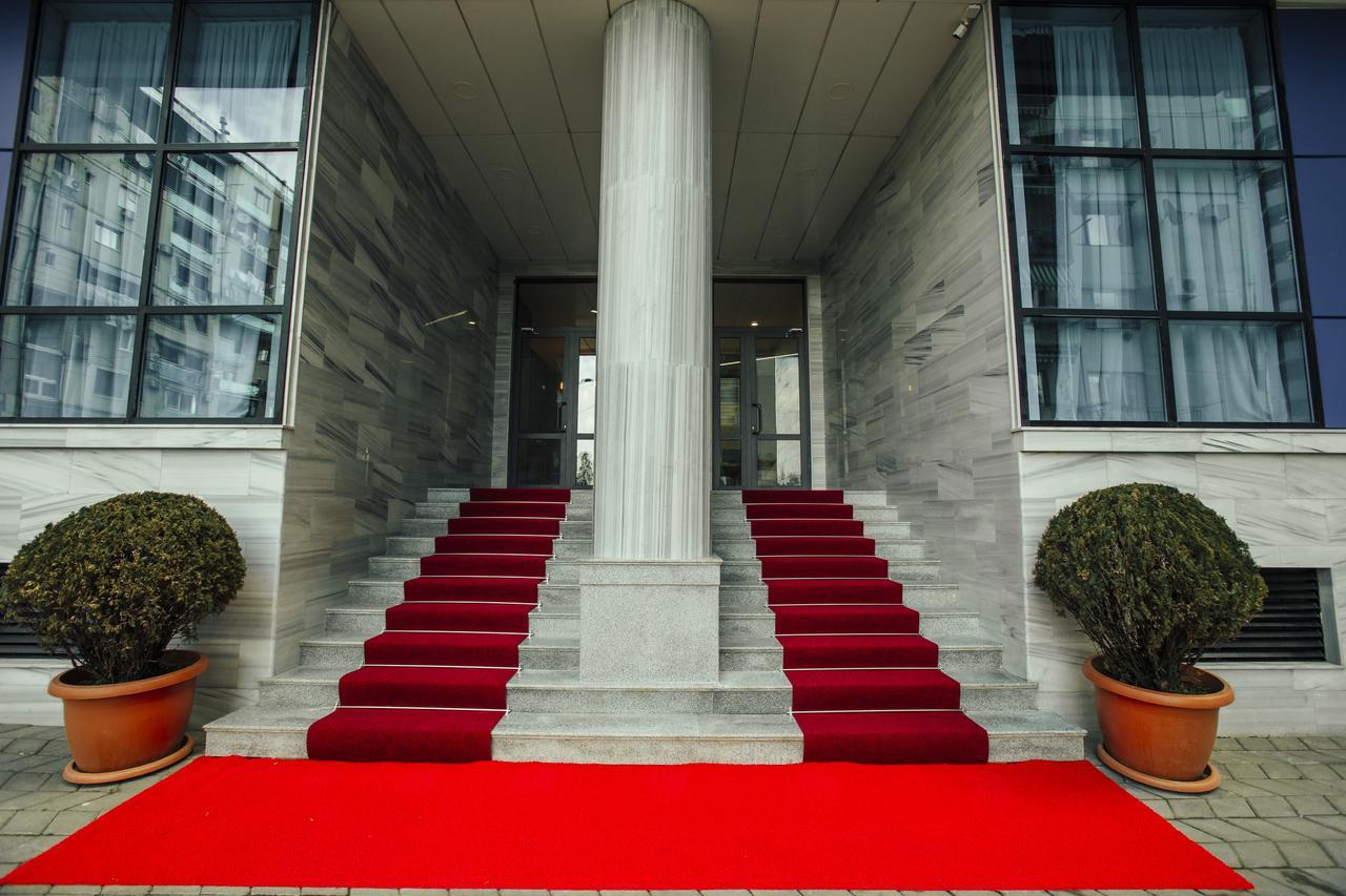 Hotel West Батуми Экстерьер фото