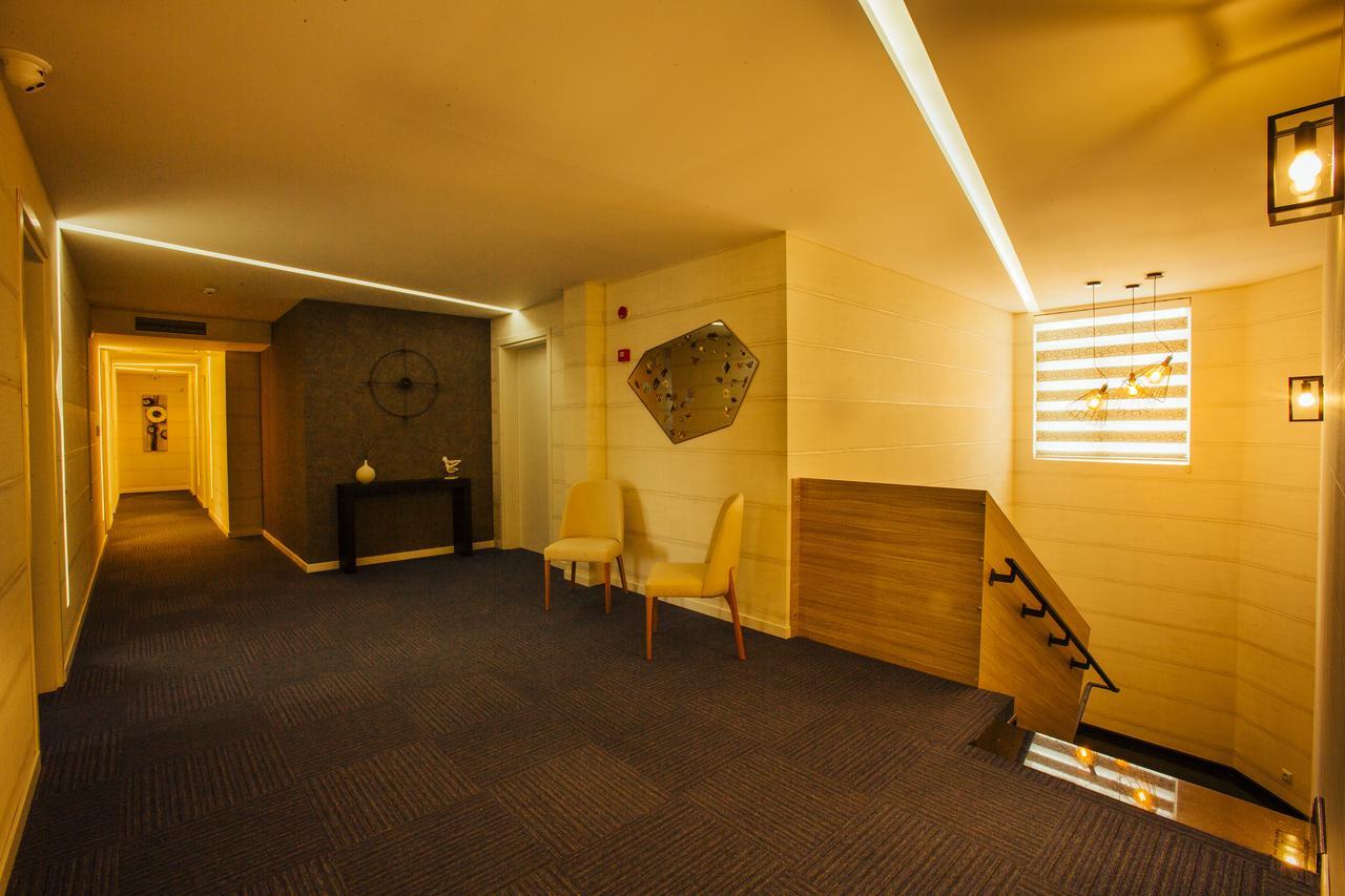 Hotel West Батуми Экстерьер фото